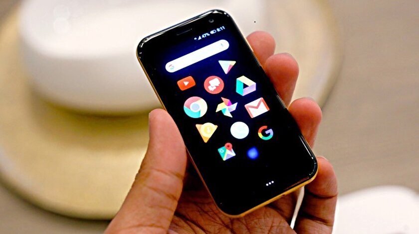 Kredi Karti Buyuklugunde Akilli Telefon Iste Palm Phone Un Efsane Teknik Ozellikleri