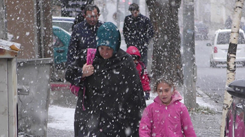Ardahan'da kar yağışı etkisini gösterdi.