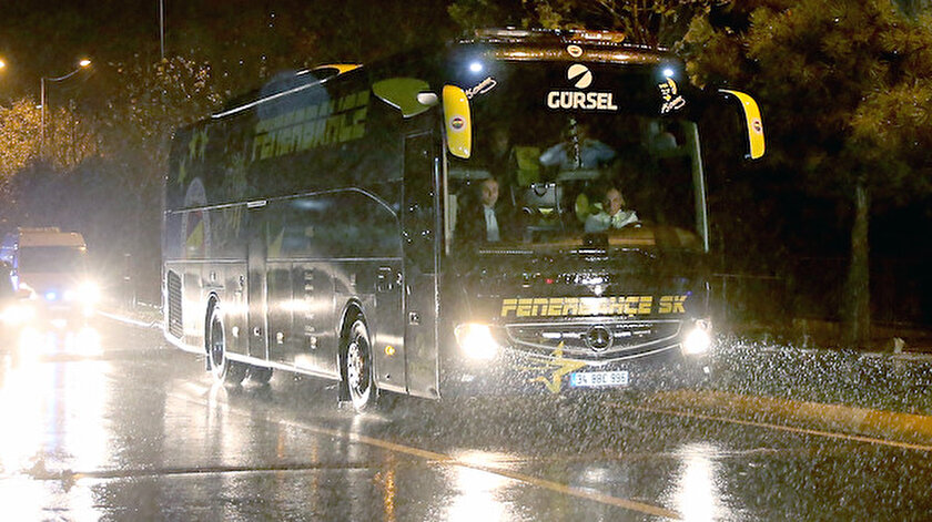 Ali Koc Un Otobus Karari Mobbing Mi Fenerbahceli Futbolculara Otobus Cezasi