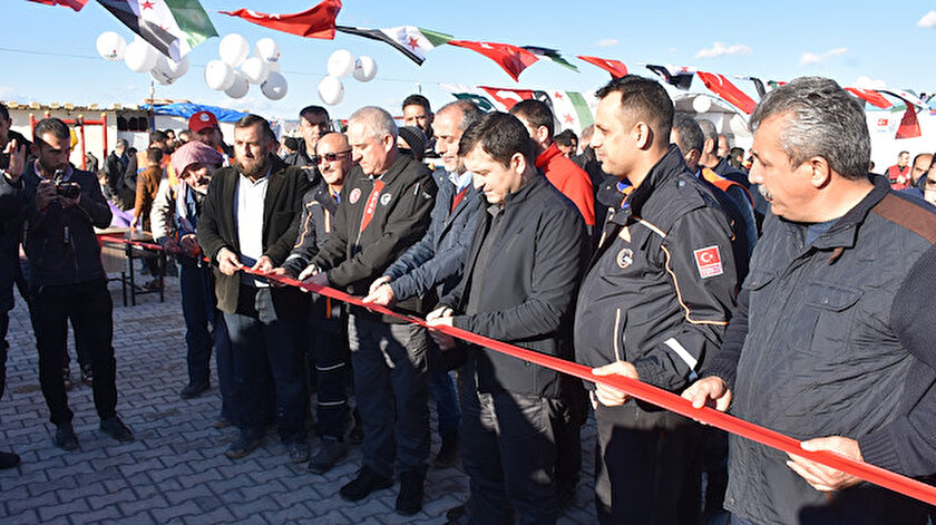 AFAD ve Pakistan Baitusselam Derneğinin girişimleriyle inşa edilen okulun açılışı yapıldı