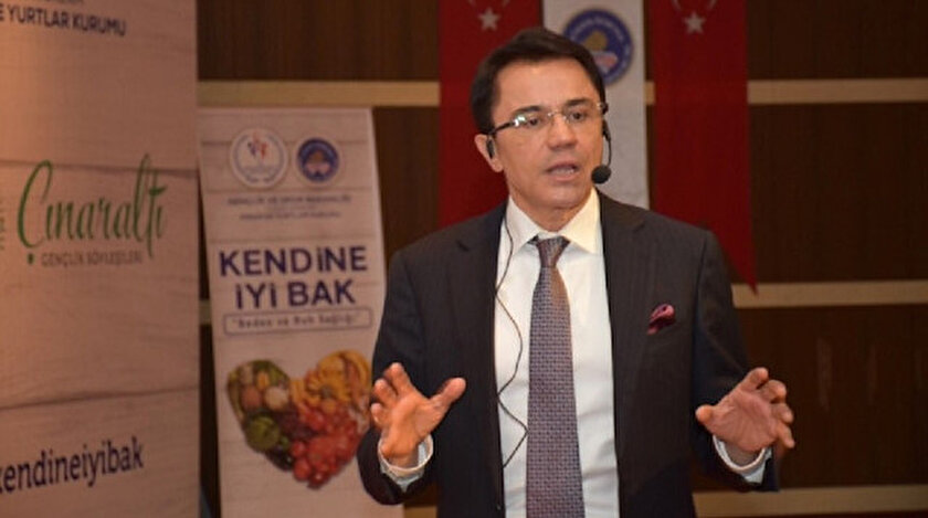 Ender Sarac Gittikce Kurbagaya Donusuyor
