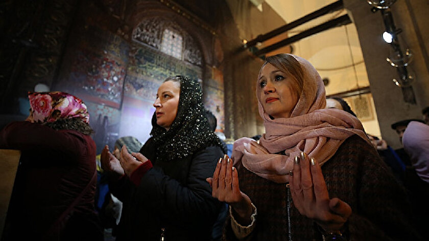 mevlana nin kiskanclik duasi 8 asirdir insanliga yol gosteriyor yeni safak mevlana nin kiskanclik duasi 8 asirdir insanliga yol gosteriyor yeni safak