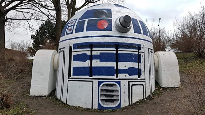 Sevimli robot R2-D2 Pragda
