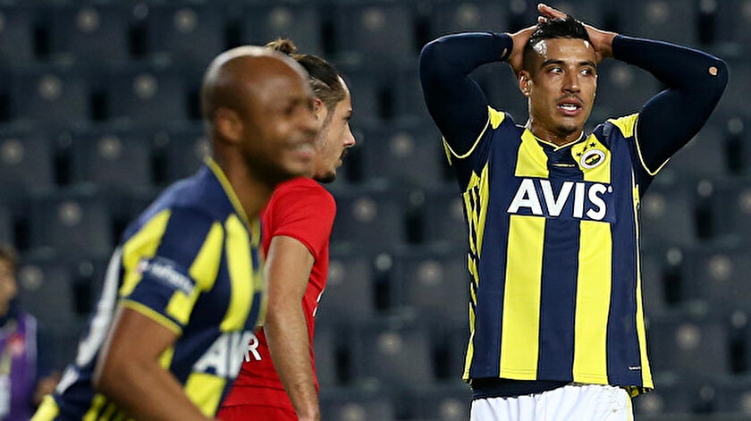 Canan Karatay Koskoca Fenerbahce Futbolcularina Her Gun Bir Kuzu Yediremez Mi