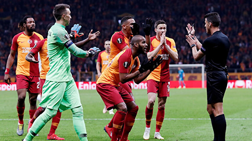 Benfica maçında Galatasaraylıları çıldırtan penaltı