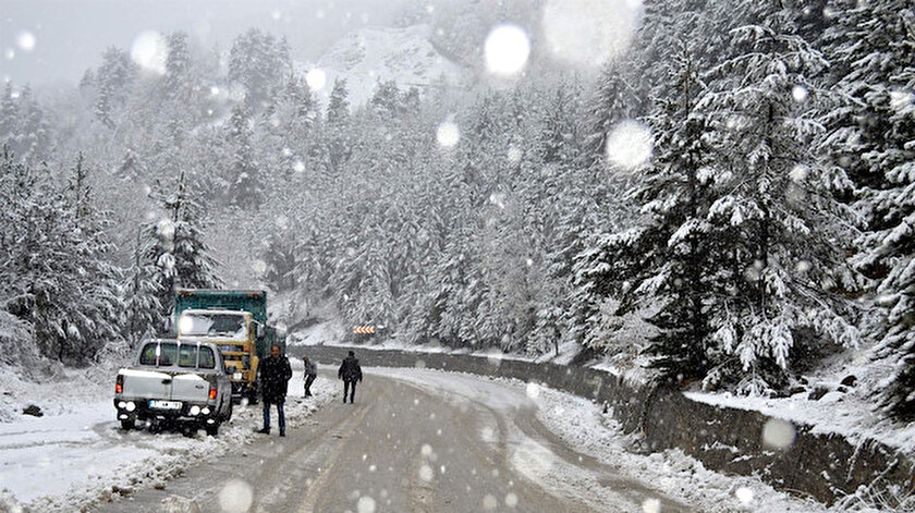 Meteorolojiden sağanak ve kar yağışı uyarısı - 15 Şubat hava durumu - İstanbul hava durumu raporu