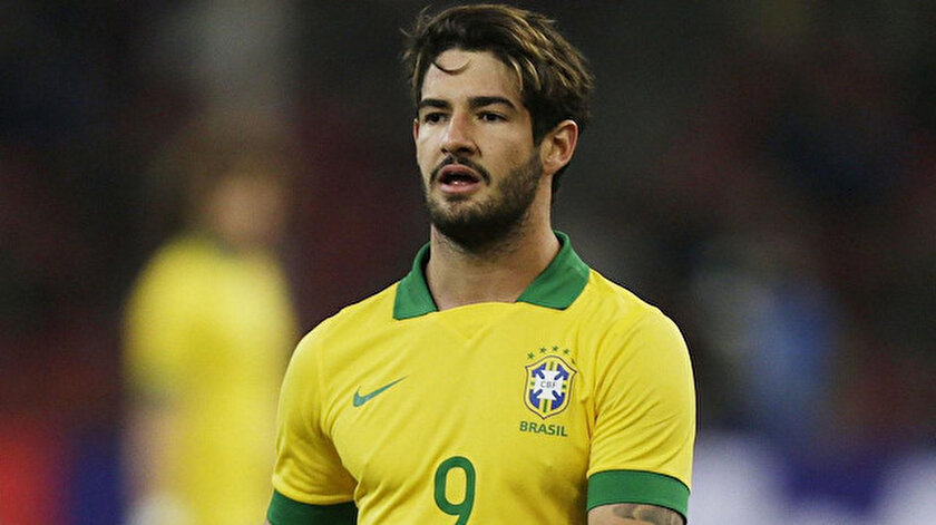 Brezilyalı yıldız futbolcu Pato ay sonunda serbest kalabilir