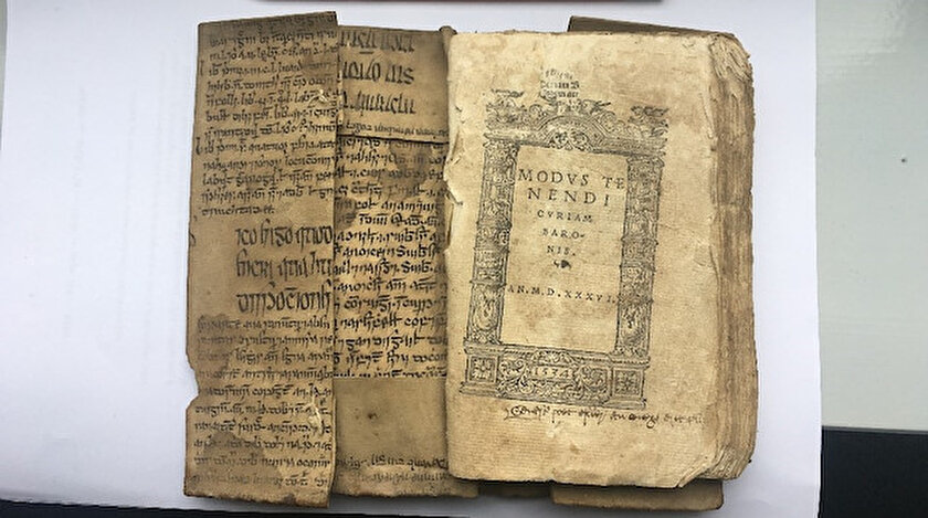 Ibn I Sina Nin Tibbin Kanunu Kitabi Irlanda Diline Cevrilmis