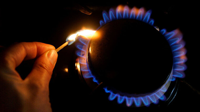 Türkiye'de LNG yatırımlarının hızlanması ve kaynak çeşitliliğiyle doğalgaz fiyatlarının düşmesi bekleniyor.