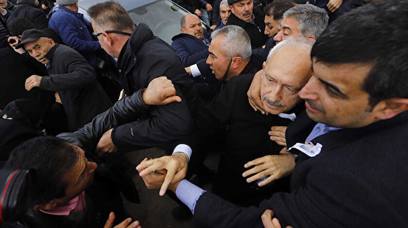 Son dakika: ​Kılıçdaroğluna şehit cenazesinde saldırı - Kılıçdaroğluna Çubukta saldırı