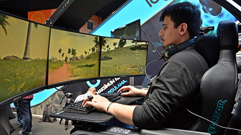 Acer EMEA Başkan Yardımcısı Grigory Nizovsky ve Teknosa Tedarik Zinciri Genel Müdür Yardımcısı Doğa Oran’ın ev sahipliğinde yapılan toplantıda Predator Thronos’un yanı sıra sadece Teknosa’da satışa sunulacak yeni Predator ürünleri de tanıtıldı.