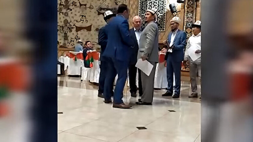 Türkiye'nin Bişkek Büyükelçisi Cengiz Kamil Fırat, Kırgız yetkililere tepki gösterdi.