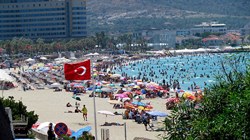 Tatil süresinin 9 güne çıkarılmasıyla otellerdeki bayram hazırlıkları hızlandı.