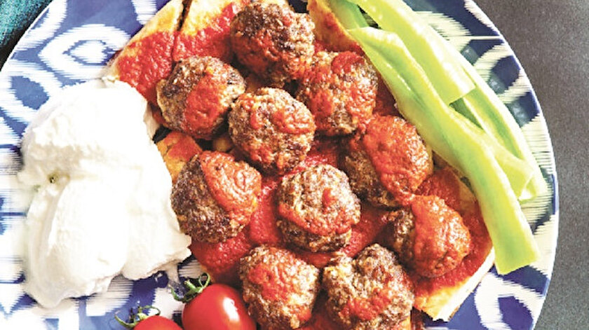 Köfteli Pide tarifi