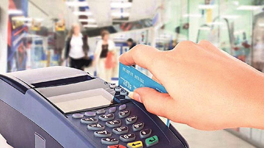 BDDK kredi kartı taksit sınırını, mobilya alımlarında on iki aydan on sekiz aya, elektronik eşya alımlarında üç aydan altı aya çıkardı. Kurul, fiyatı 3 bin 500 Türk Lirası’na kadar olan televizyon alımlarında ise taksit sınırlandırmasını 3 ay uzatarak 12 ay yaptı.