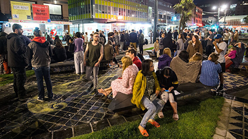 MCDEM, Yeni Zelanda ve bölgedeki diğer ülkeler için bir tsunami tehdidi bulunmadığını açıkladı.