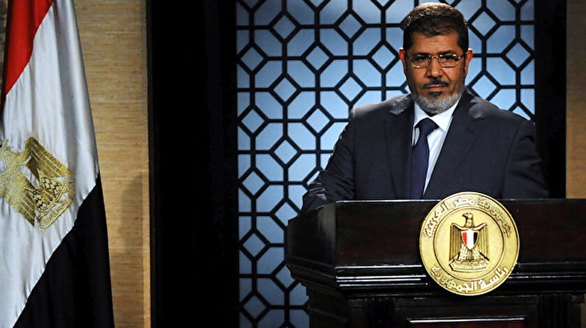 Libya Başkanlık Konseyi Üyesi Muhammed Ammari, yayınladığı mesajında başsağlığı dileyerek, "şehit Mursi'nin hayatının onu hapsedenlerden daha uzun olacağını" paylaştı.