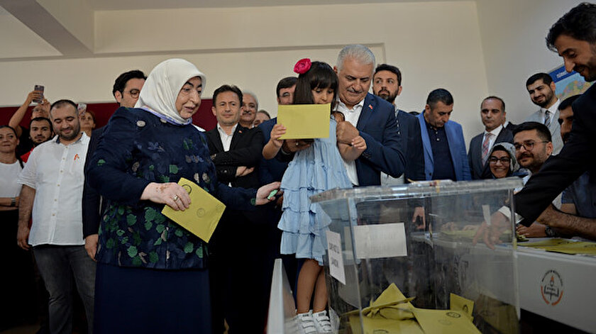 Binali Yıldırım oyunu kullandı.