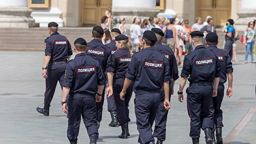 Rus polisi.