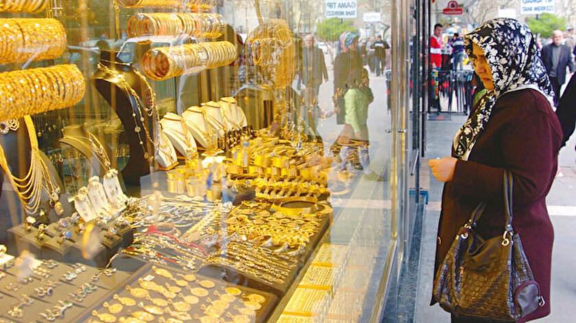 Altının ons fiyatı bin 438 dolar ile 6 yılın zirvesinde
