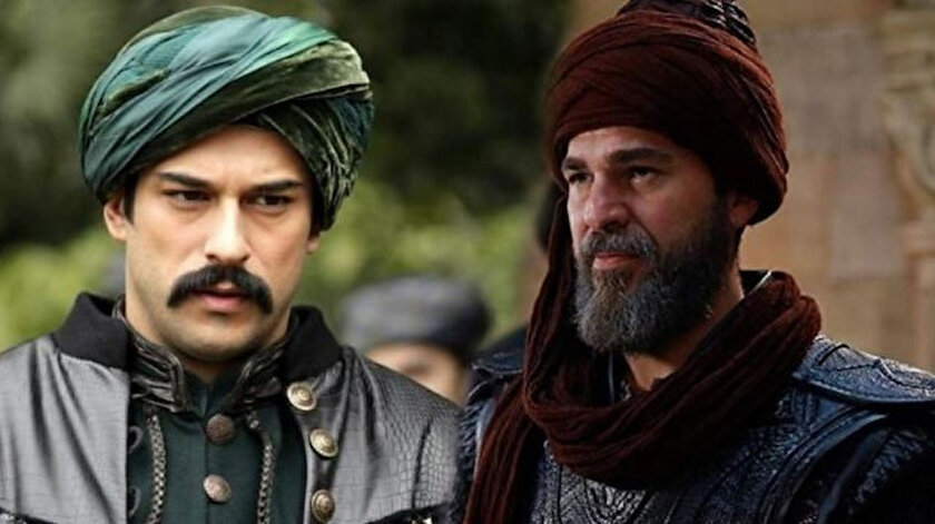 Burak Özçivit (solda) ve Engin Altan Düzyatan (sağda)