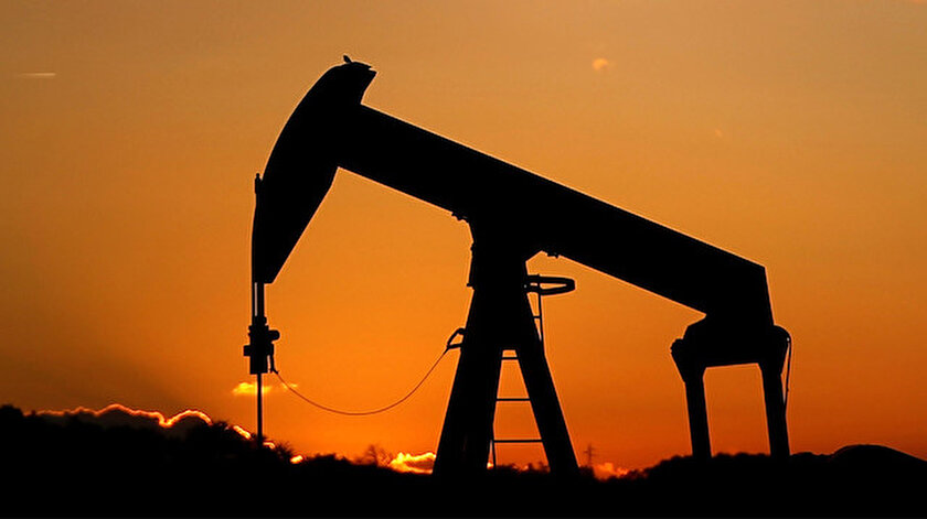 Ham petrol stoklarında beklenenin üstünde gerçekleşen düşüş, fiyatların yükselişine neden oldu.