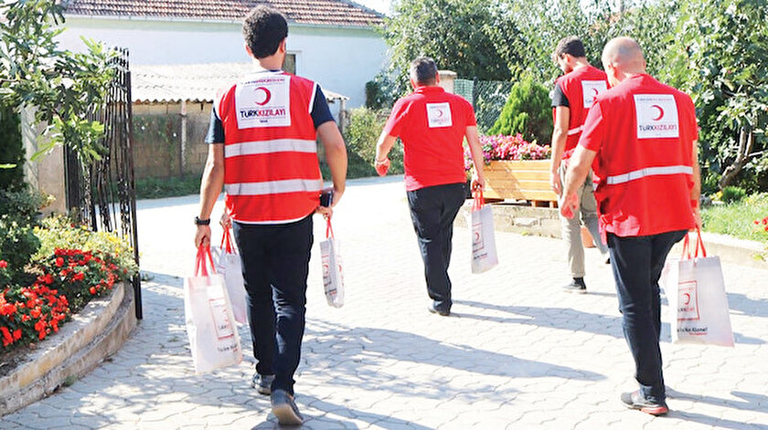 Kızılay, Kurban Bayramı’nın bereket ve neşesinin tüm dünyada yaşanması için harekete geçti.