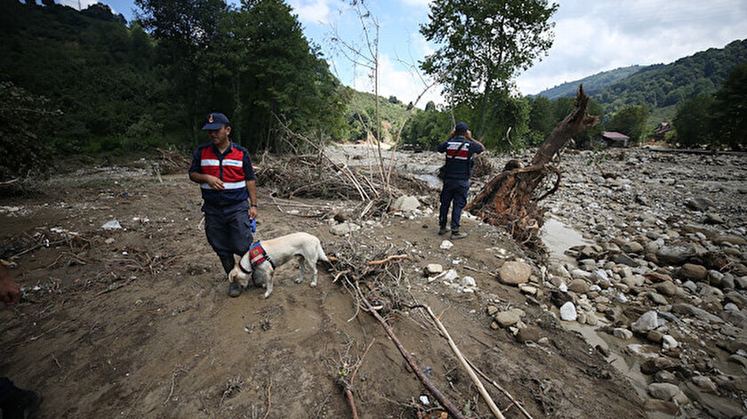 Düzce'de selde kaybolanları arama çalışması devam ediyor.