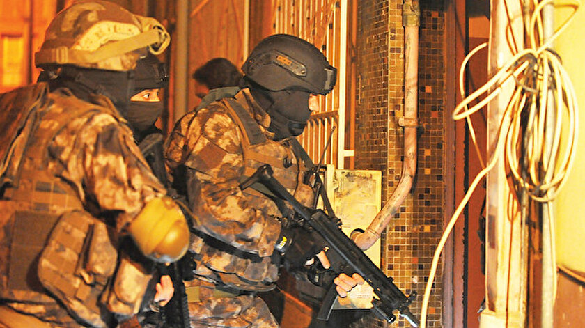 Bursa’da sosyal medya üzerinden terör örgütü PKK/KCK propagandası yaptıkları iddiasıyla 7 şüpheli yakalandı.