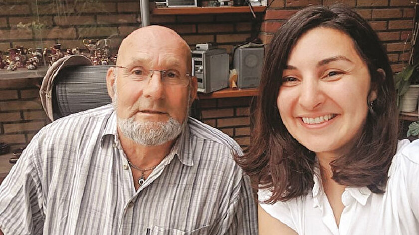 Mevan Babakar, kendisine bisiklet hediye eden Hollandalı Egbert