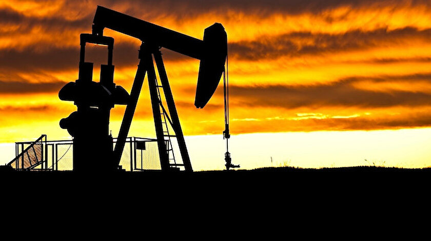 Brent petrolün varil fiyatı 60,04 dolardan işlem görüyor.