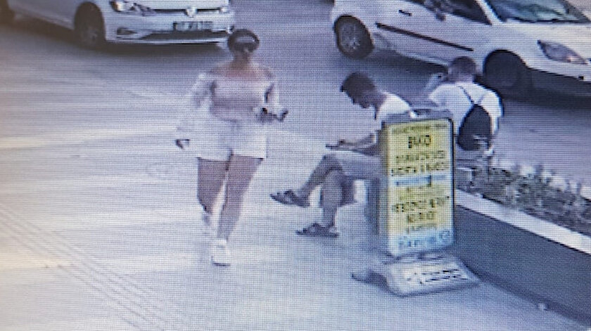 Sahte parayla dolandırıcılık yaptığı iddiasıyla gözaltına alınan kadın tutuklandı.