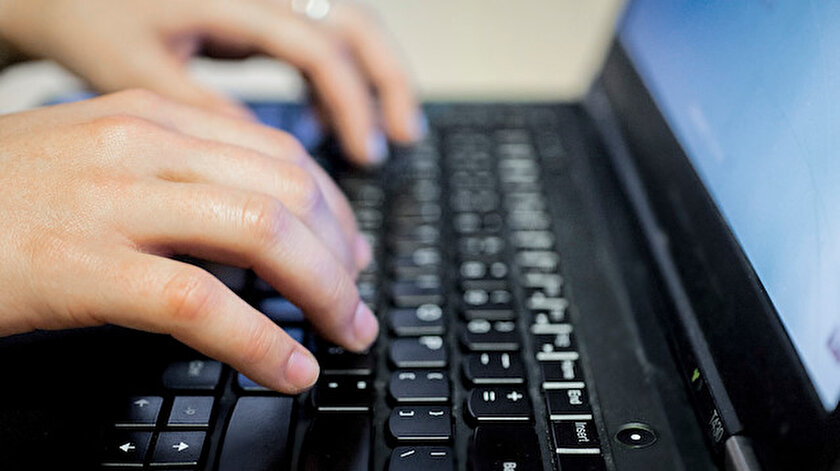 Türkiye'de internet kullanıcı sayısı artıyor.