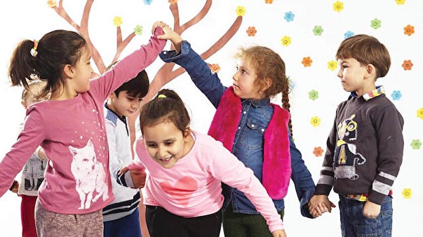 Miniklerin okul heyecanı kadar çocukları ilk kez okula gidecek anne-babaların okula hazırlığı da önem taşıyor.