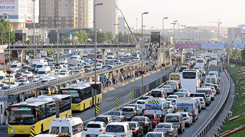 Trafiğe kayıtlı araç sayısı açıklandı.