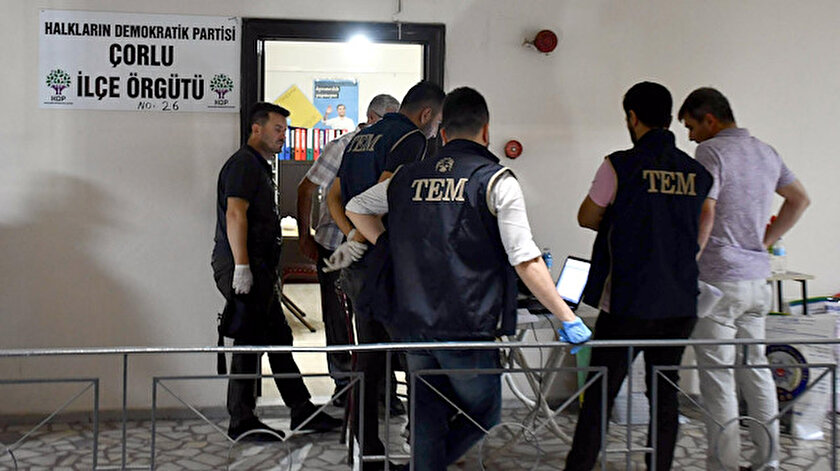 Hdp Nin Corlu Teskilat Binasinda Arama