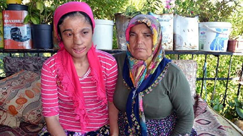 Hürü Cengiz ve annesi Meliha Cengiz.