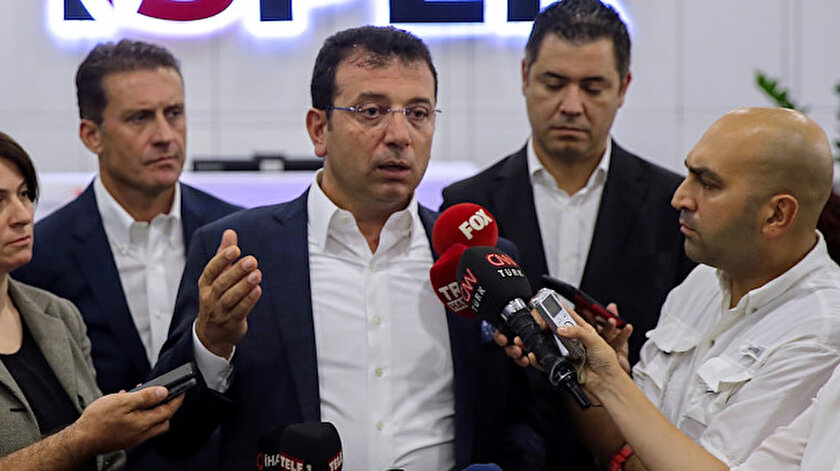 İBB Başkanı Ekrem İmamoğlu, Halk Ekmek ürünlerine yapılan zamla ilgili gazetecilerin sorusunu yanıtladı.