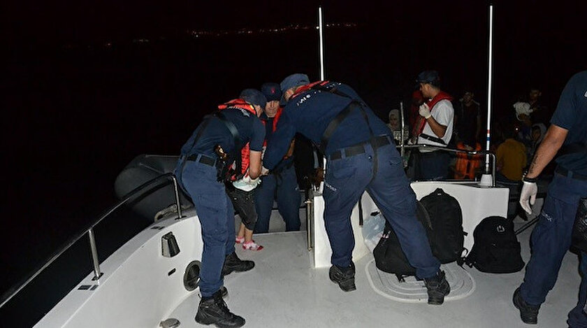 Yakalanan 39 düzensiz göçmen işlemleri yapılmak üzere Aydın Göç İdaresi’ne gönderildi.