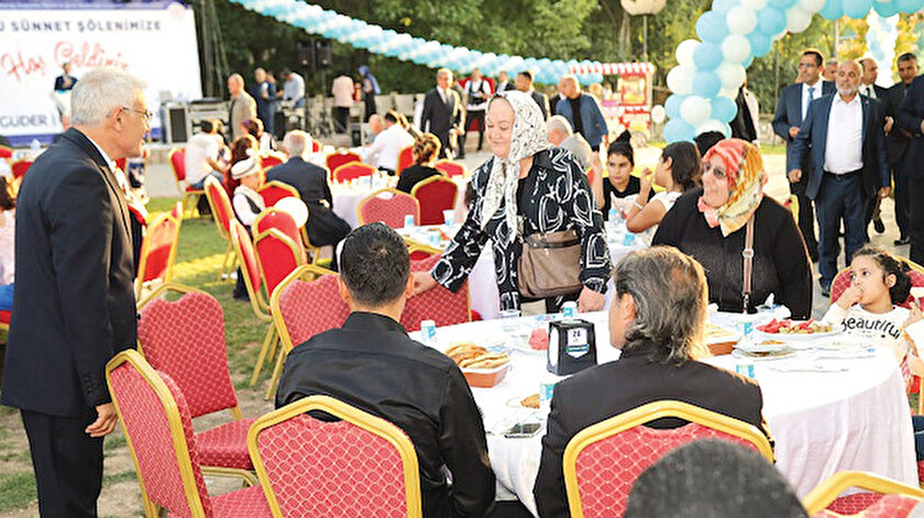 Osman Güder, aiilelerle sohbet etti.