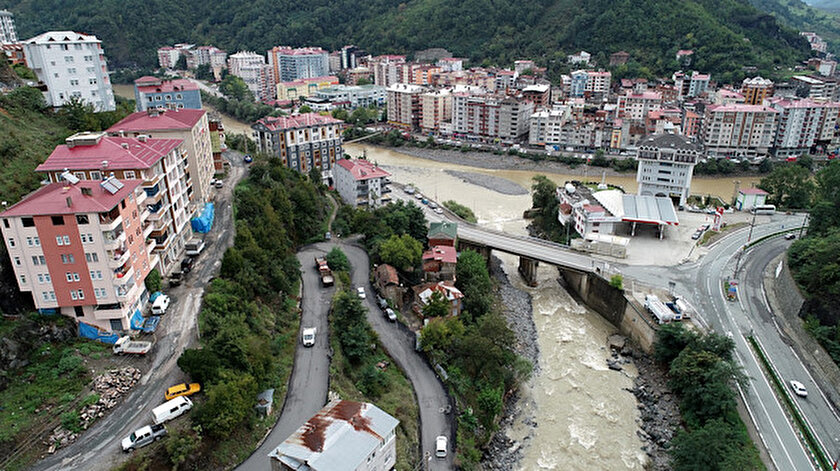 Artvin'de sel ve heyelan sonrası hasar tespiti yapıldı.