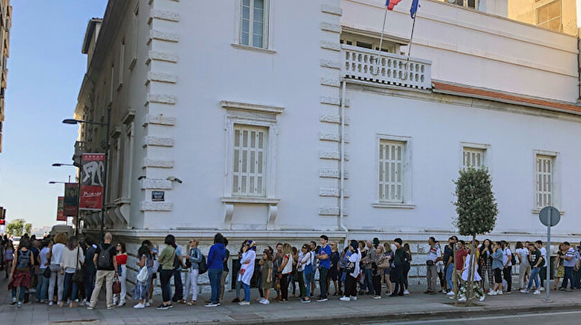 Picasso Sergisine Yogun Ilgi Ziyaret Saatleri Uzatildi