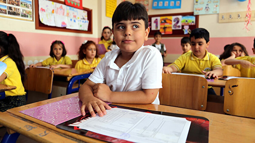 Öğrenci karneleri için yeni çalışma yapılıyor.