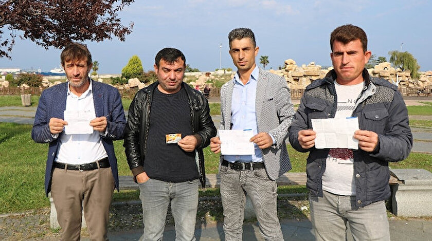 Bankanın kendilerini aramasıyla dolandırıldıklarını öğrenen işçiler, kendilerini dolandıran şebekeden ve 2 bin TL’lik ek hesap açan bankadan şikayetçi oldular.