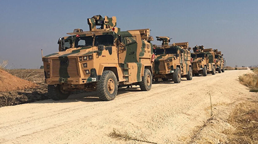 TSK ve Rus unsurları, Derbesiye kırsalında kara devriyesi gerçekleştiriyor.