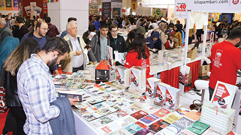 38. Uluslararası İstanbul Kitap Fuarı kapılarını açtı.