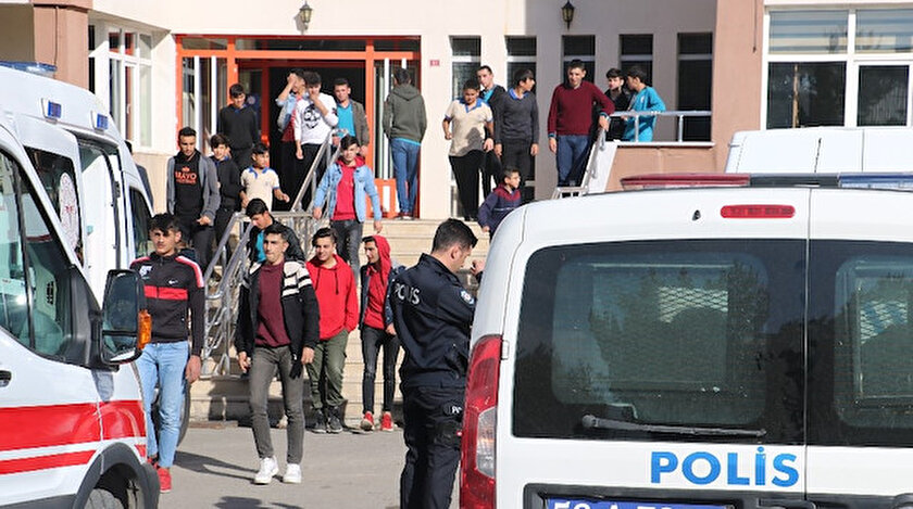 Sivas Haberleri Sivas Ta 5 Ogrenci Zehirlenme Suphesiyle Hastaneye Kaldirildi