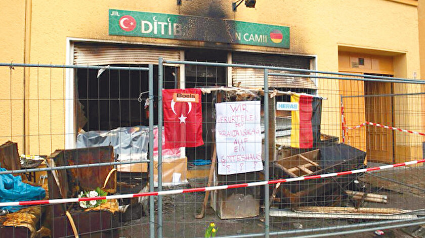 11 ayda 70’ten fazla cami hedef alındı.