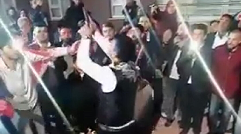 Şarkıcı Fatih Bulut hakkında soruşturma: Asker eğlencesindeki görüntüleri çok konuşulmuştu
