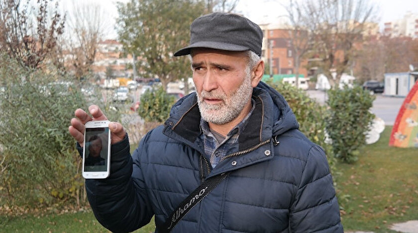 Rus baba elinde sözlük ile oğlunu arıyor